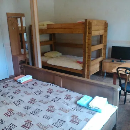 Kortsitalu Kuelalistemaja Kwatera prywatna *