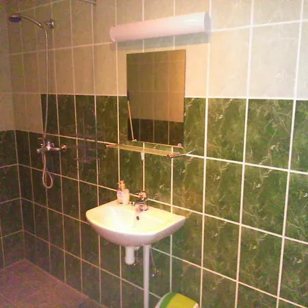 Kortsitalu Kuelalistemaja Kwatera prywatna *