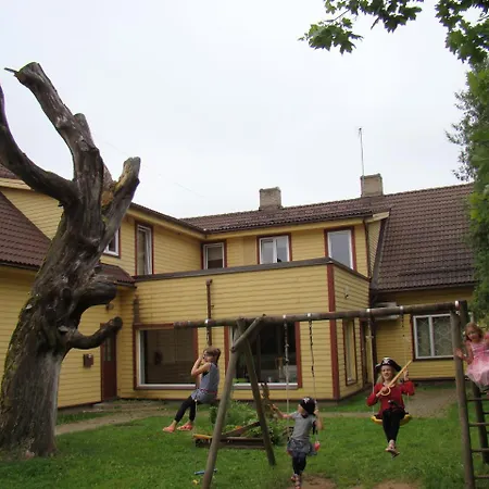 Kortsitalu Kuelalistemaja Проживание в семье Kopu (Viljandimaa)