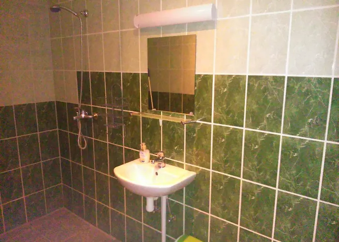 Kortsitalu Kuelalistemaja 民宿 *